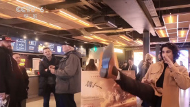 《伪装者》开播五周年 “明家兄弟”靳东胡歌合影 2020-09-01 8月31日晚，靳东通过微博晒出和胡歌的合影，并写道“一生太短，一瞬好长，是啊，转眼间五年了，谢谢大家还记得，愿所有人留得美好。